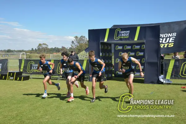 Luan Van Den Linde — CLXC