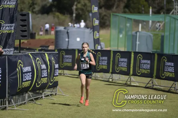 Mia Van Huÿssteen — CLXC