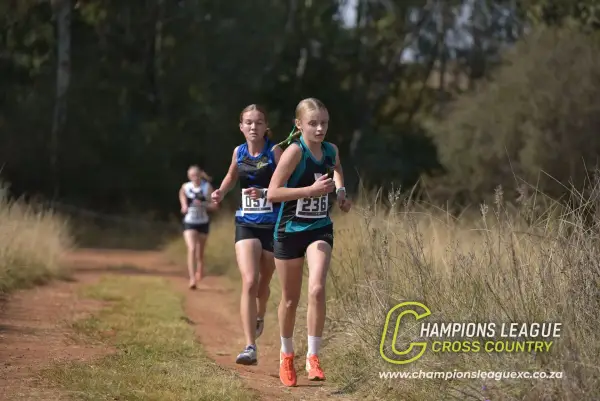Mia Van Huÿssteen — CLXC