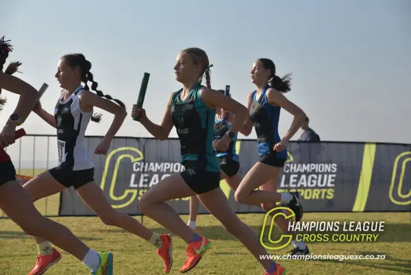 Mia Van Huÿssteen — CLXC