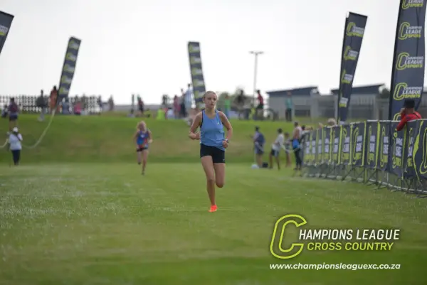 Mia Van Huÿssteen — CLXC