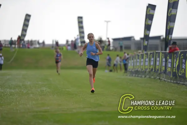 Mia Van Huÿssteen — CLXC